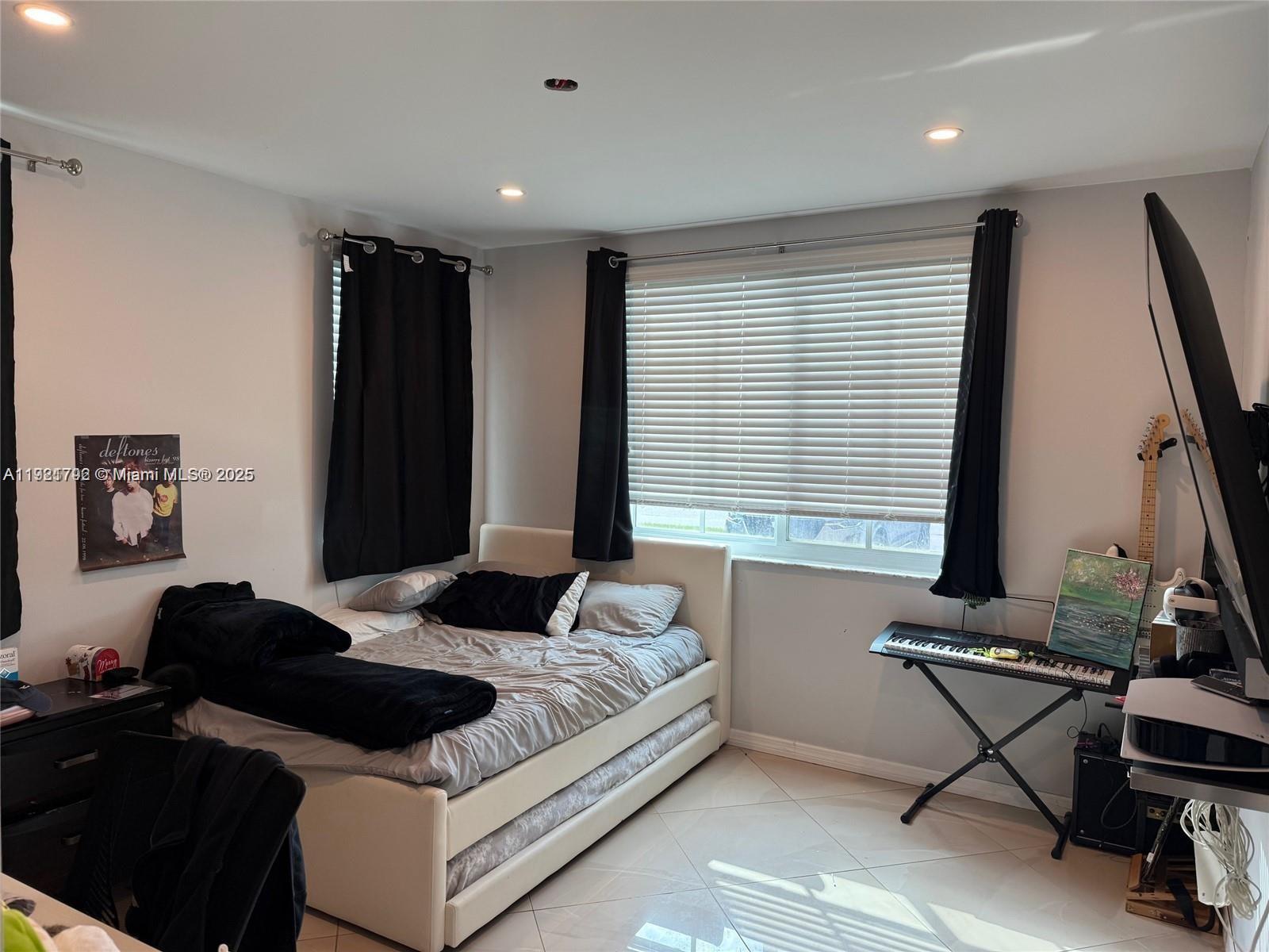 EL-AD RESIDENCES AT MIRAM - Residential