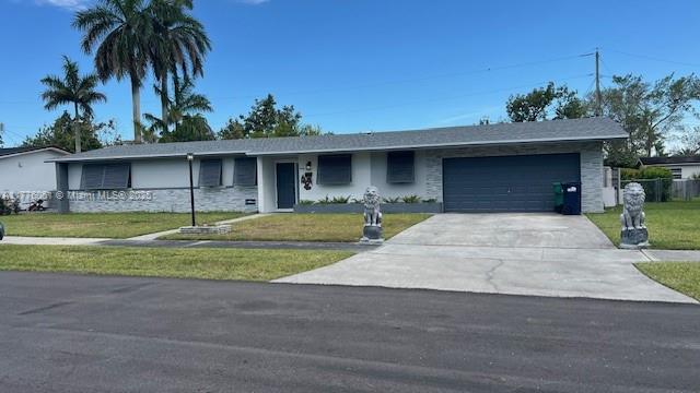 Property for Sale at 9380 Sw 179th Ter, Palmetto Bay, Miami-Dade County, Florida - Bedrooms: 4 
Bathrooms: 2  - $849,900