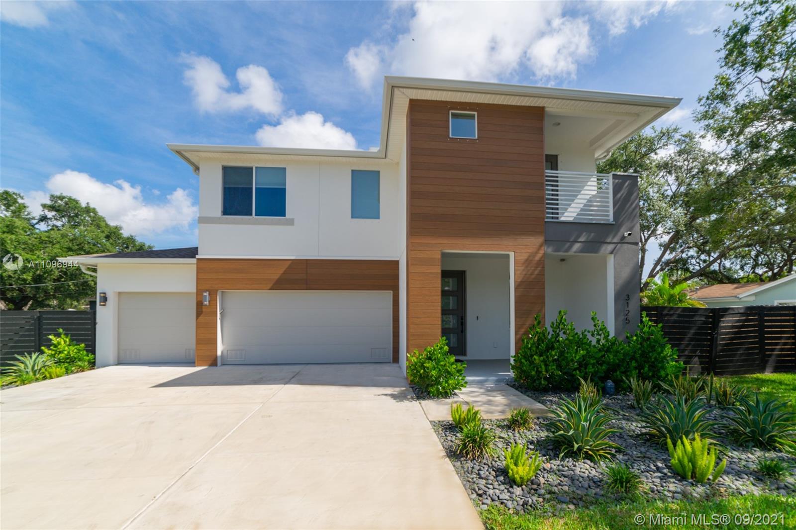 Tropical Pines - Residential