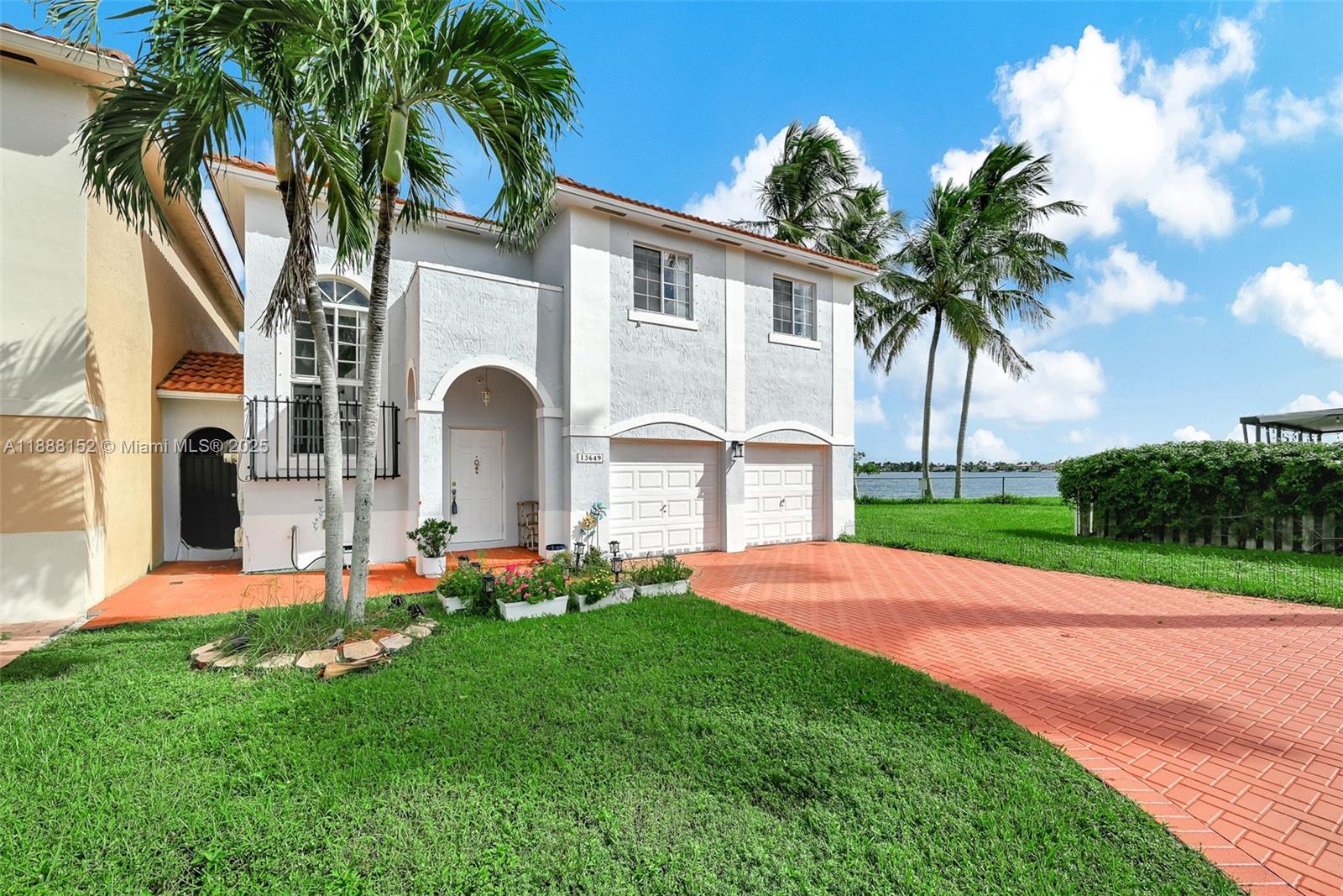 PRECIOUS HOMES AT TWIN LA - Residential