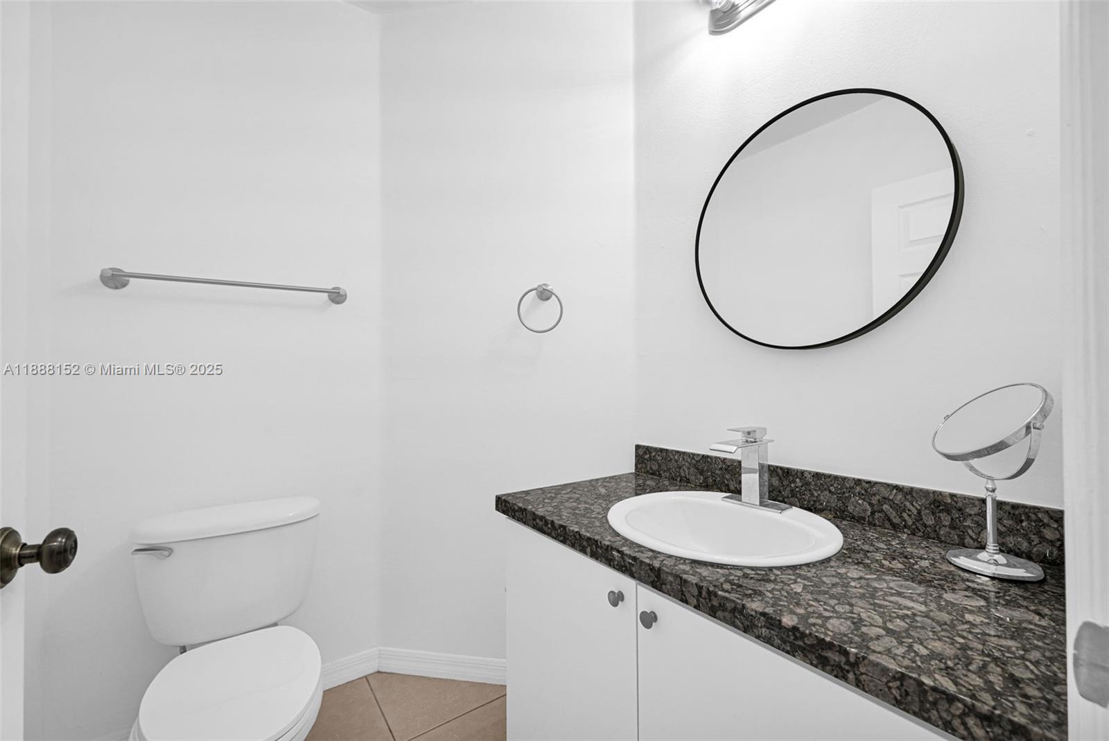 PRECIOUS HOMES AT TWIN LA - Residential