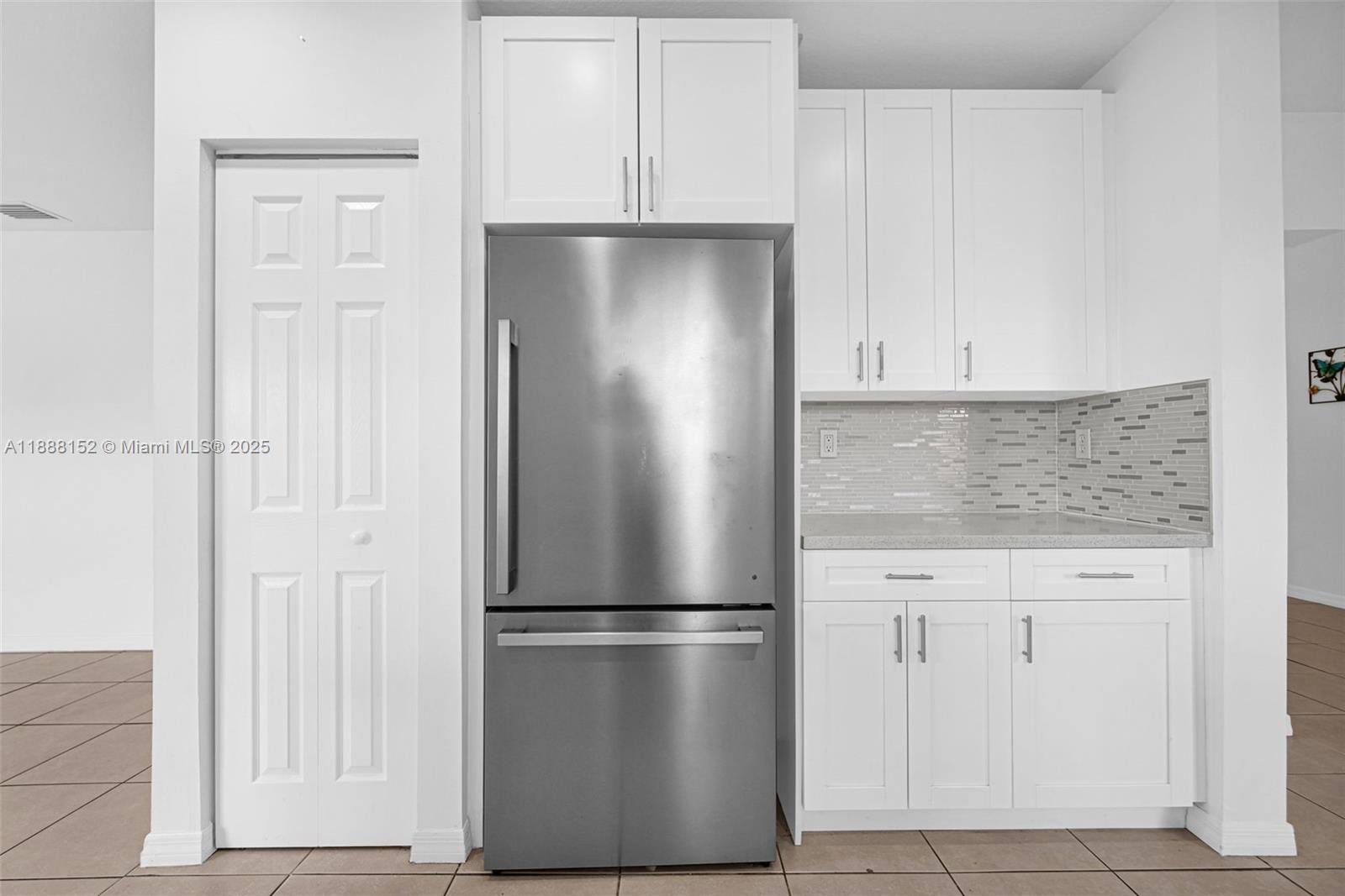 PRECIOUS HOMES AT TWIN LA - Residential