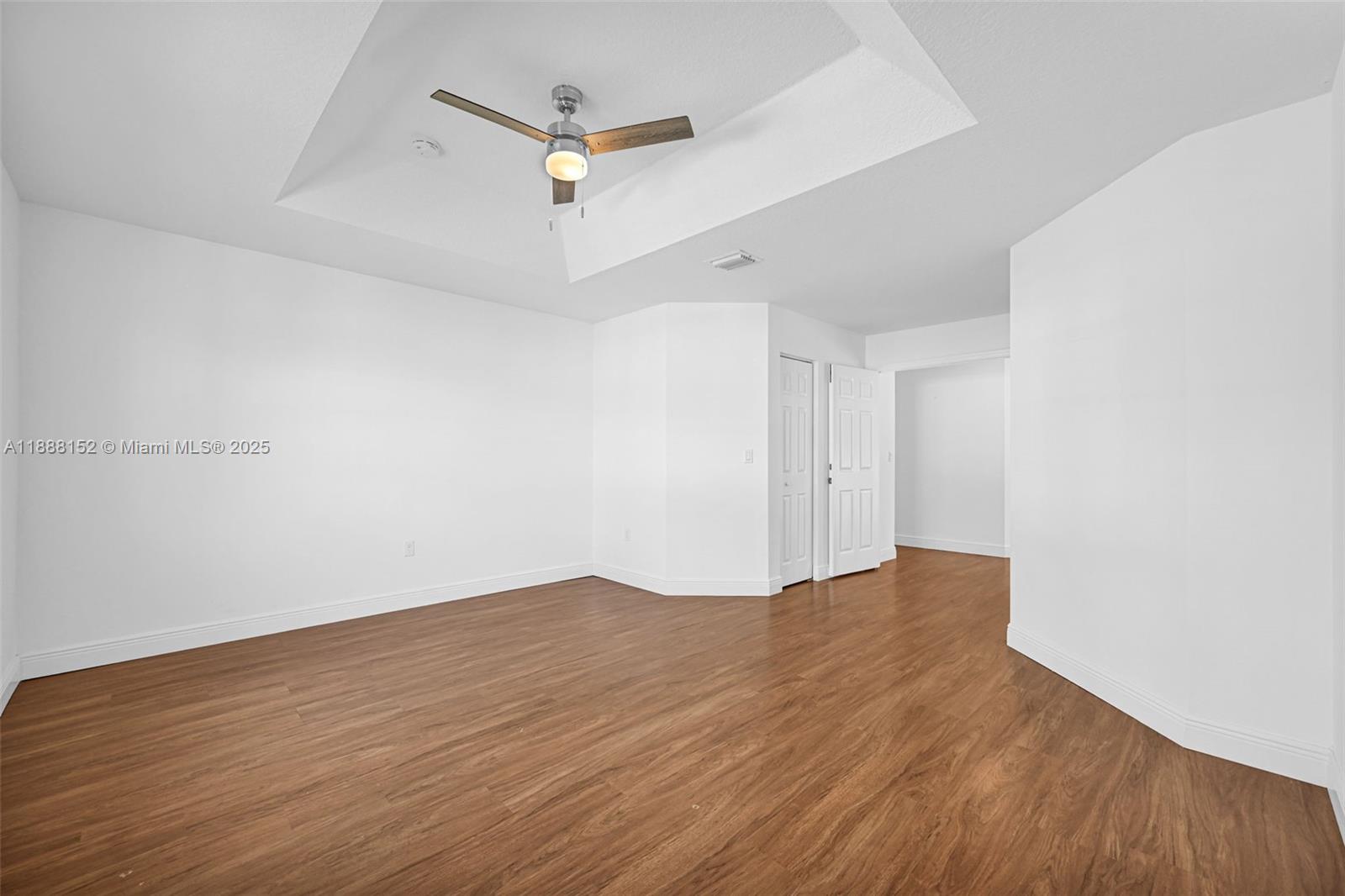 PRECIOUS HOMES AT TWIN LA - Residential