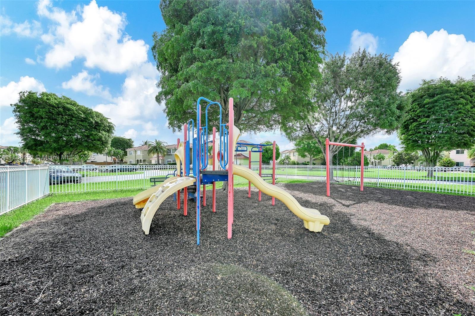 PRECIOUS HOMES AT TWIN LA - Residential