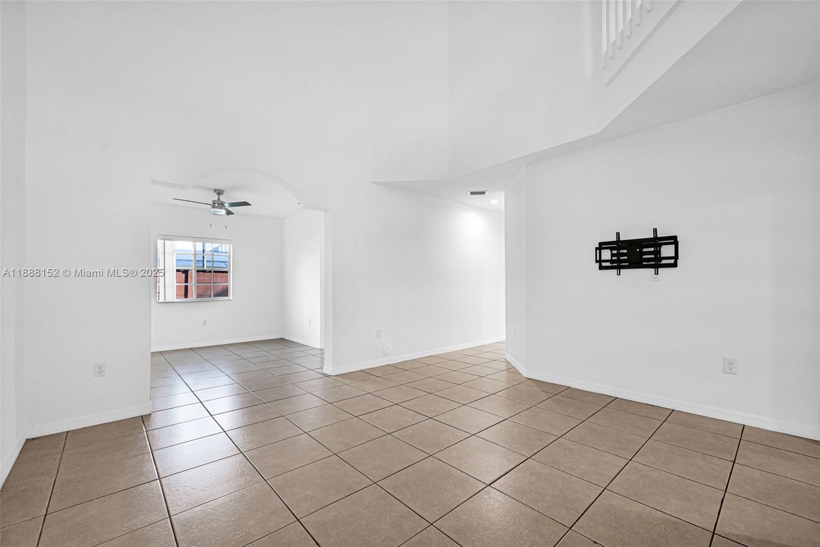 PRECIOUS HOMES AT TWIN LA - Residential