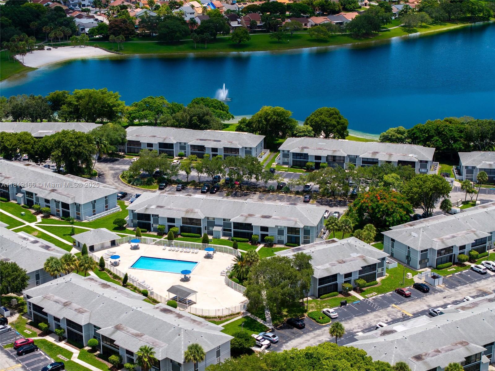 9721 Hammocks Blvd 206