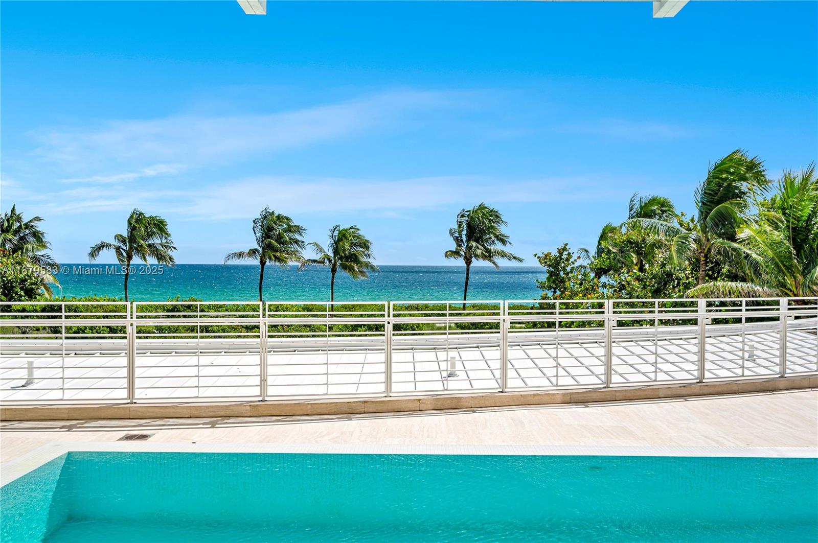 9001 Collins Ave S-201