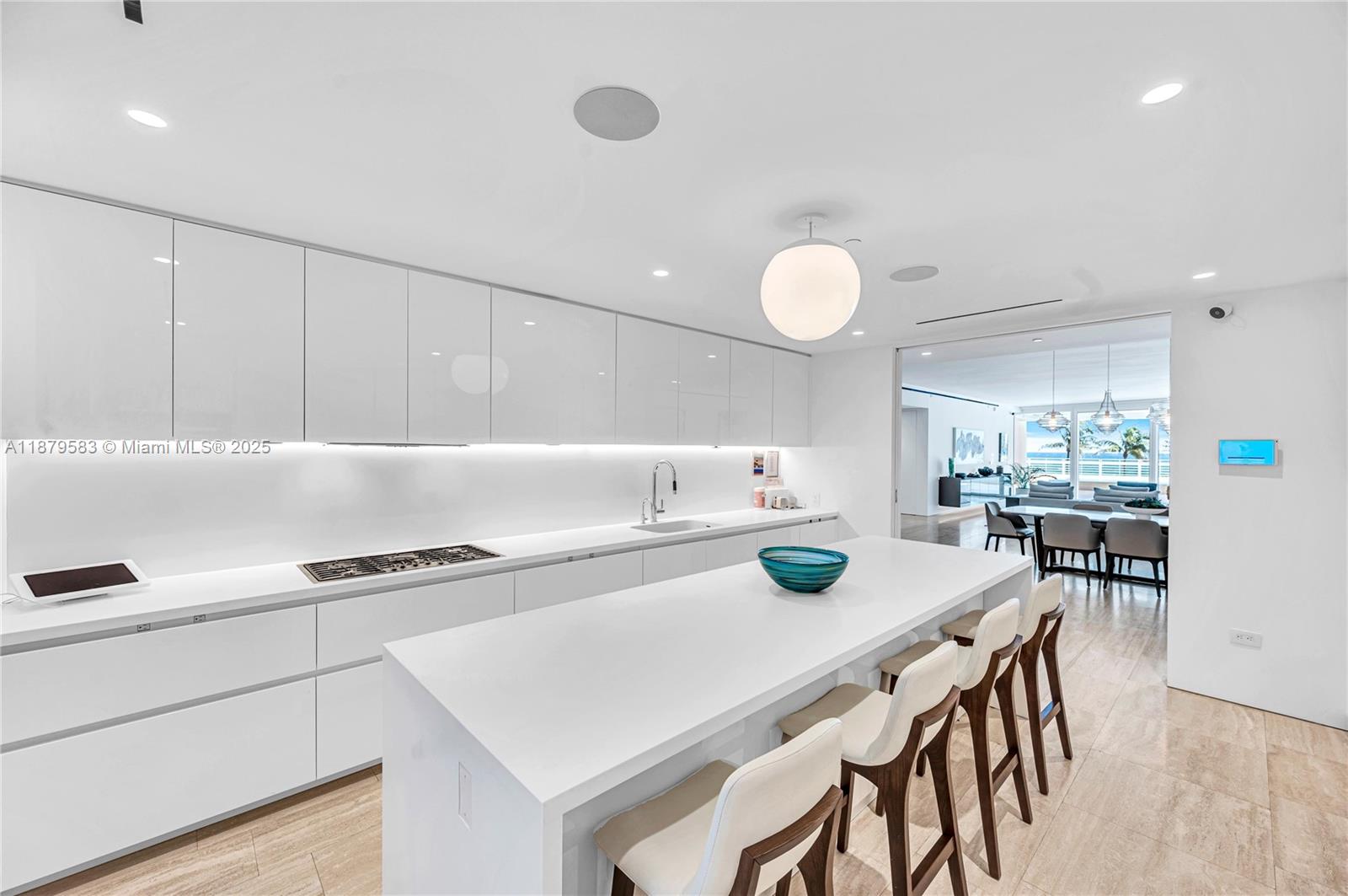 SURF CLUB CONDO - Residential