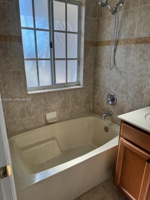 MANDARIN LAKES - Residential