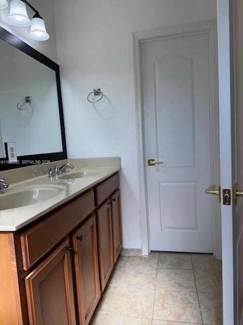 MANDARIN LAKES - Residential