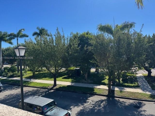 MANDARIN LAKES - Residential