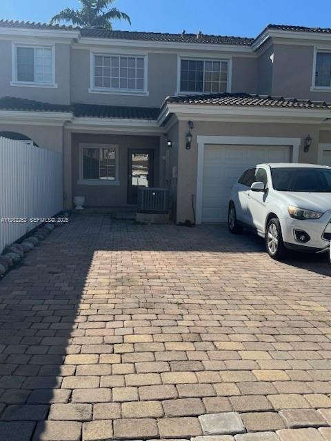 MANDARIN LAKES - Residential