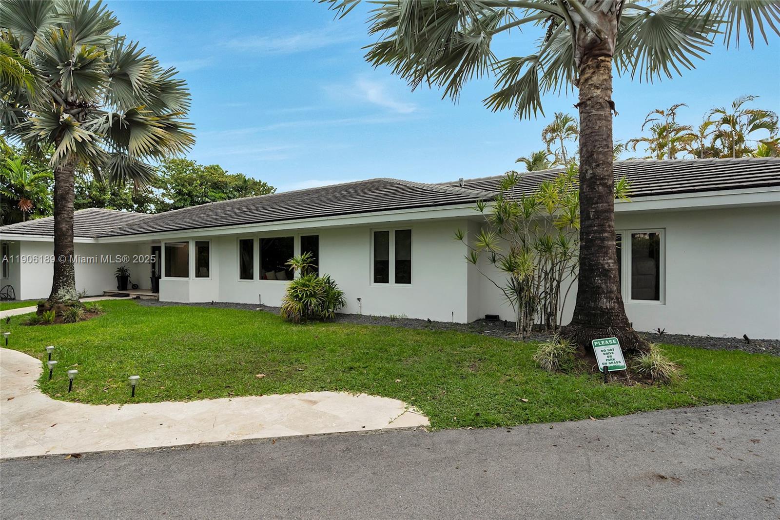 HAMMOCK OAKS HARBOR SEC 2 - Residential Lease