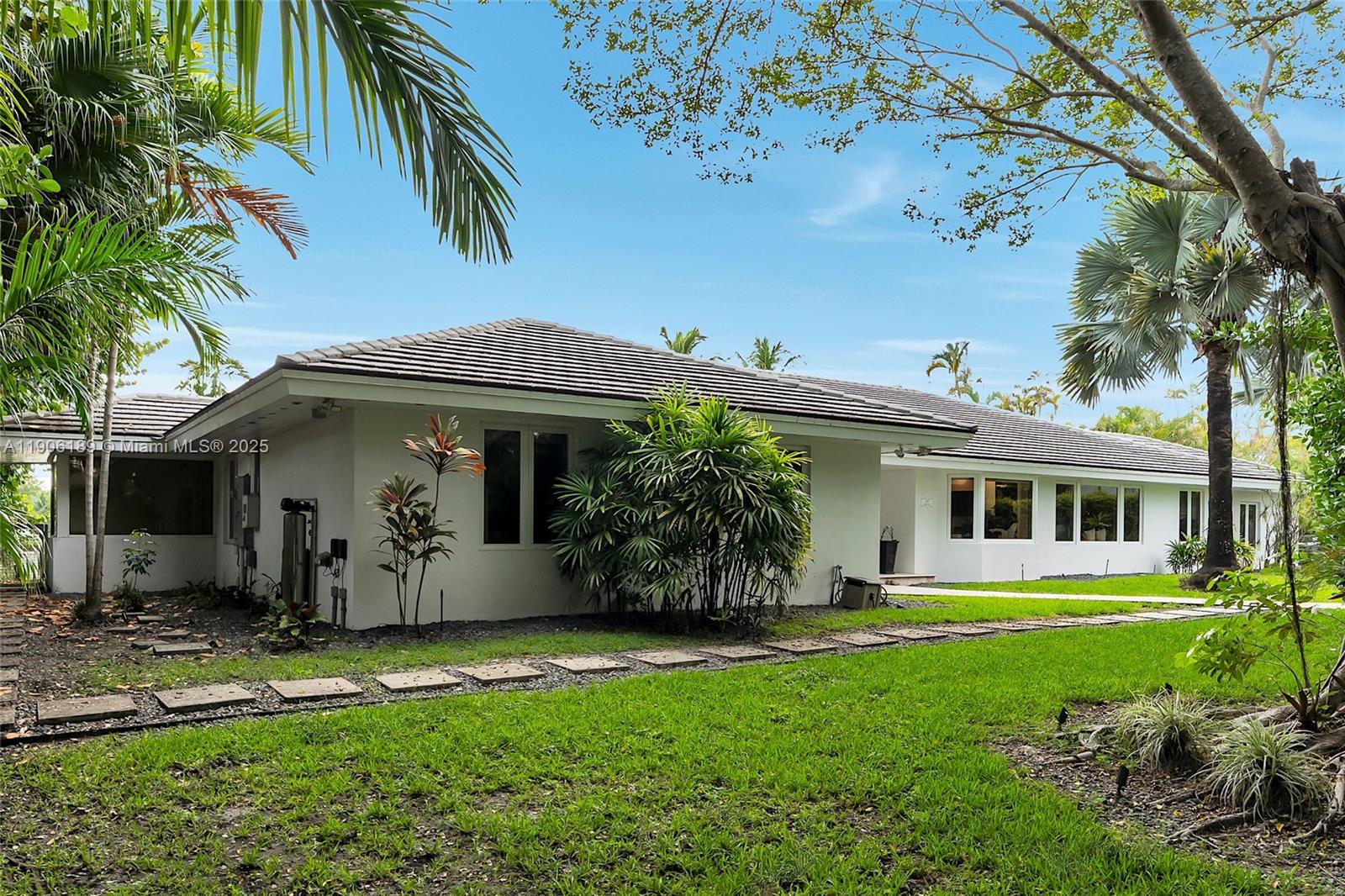 HAMMOCK OAKS HARBOR SEC 2 - Residential Lease