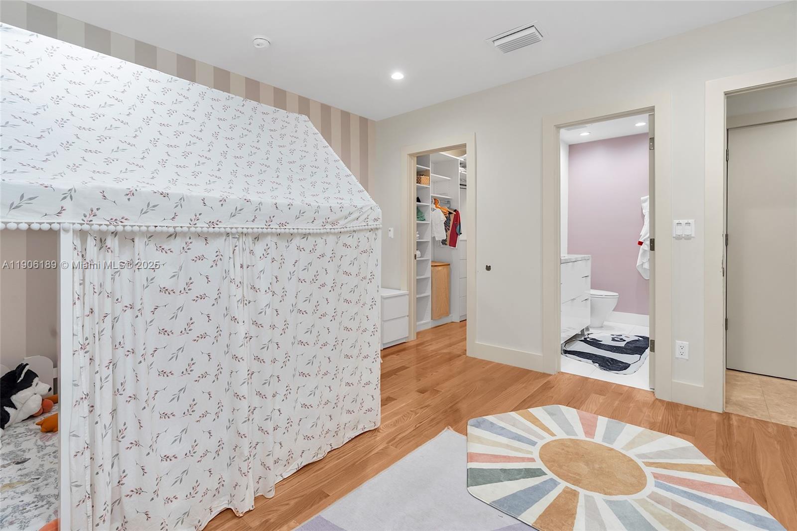 HAMMOCK OAKS HARBOR SEC 2 - Residential Lease