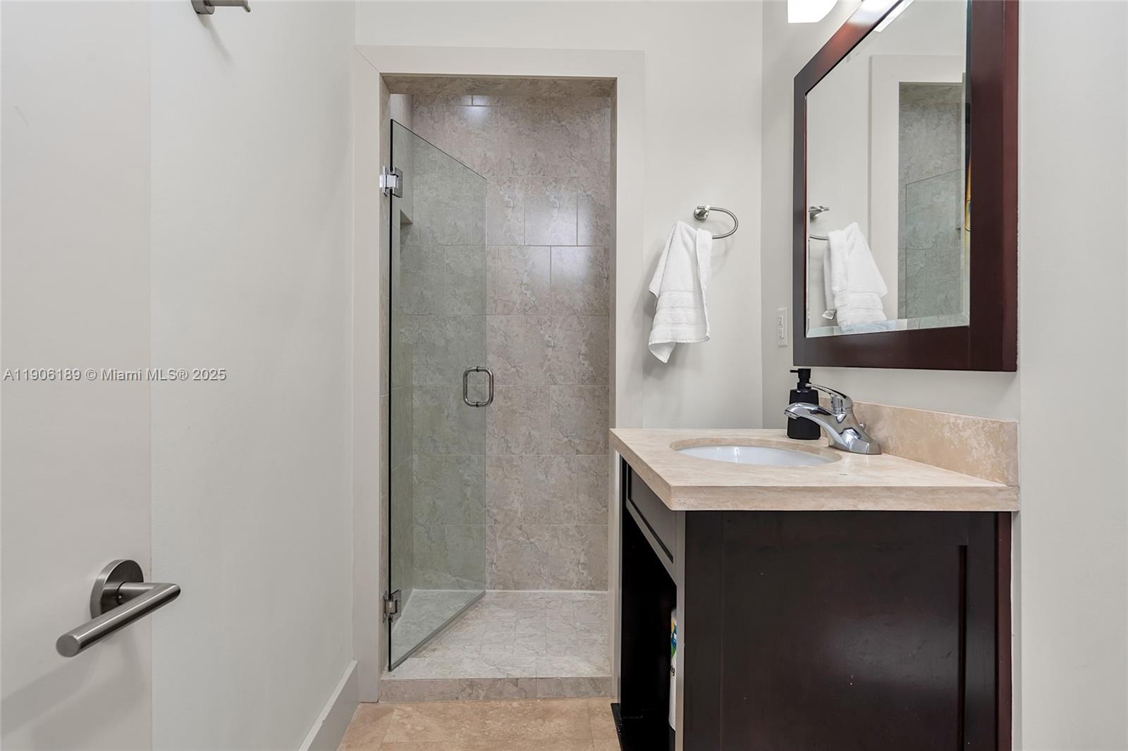 HAMMOCK OAKS HARBOR SEC 2 - Residential Lease