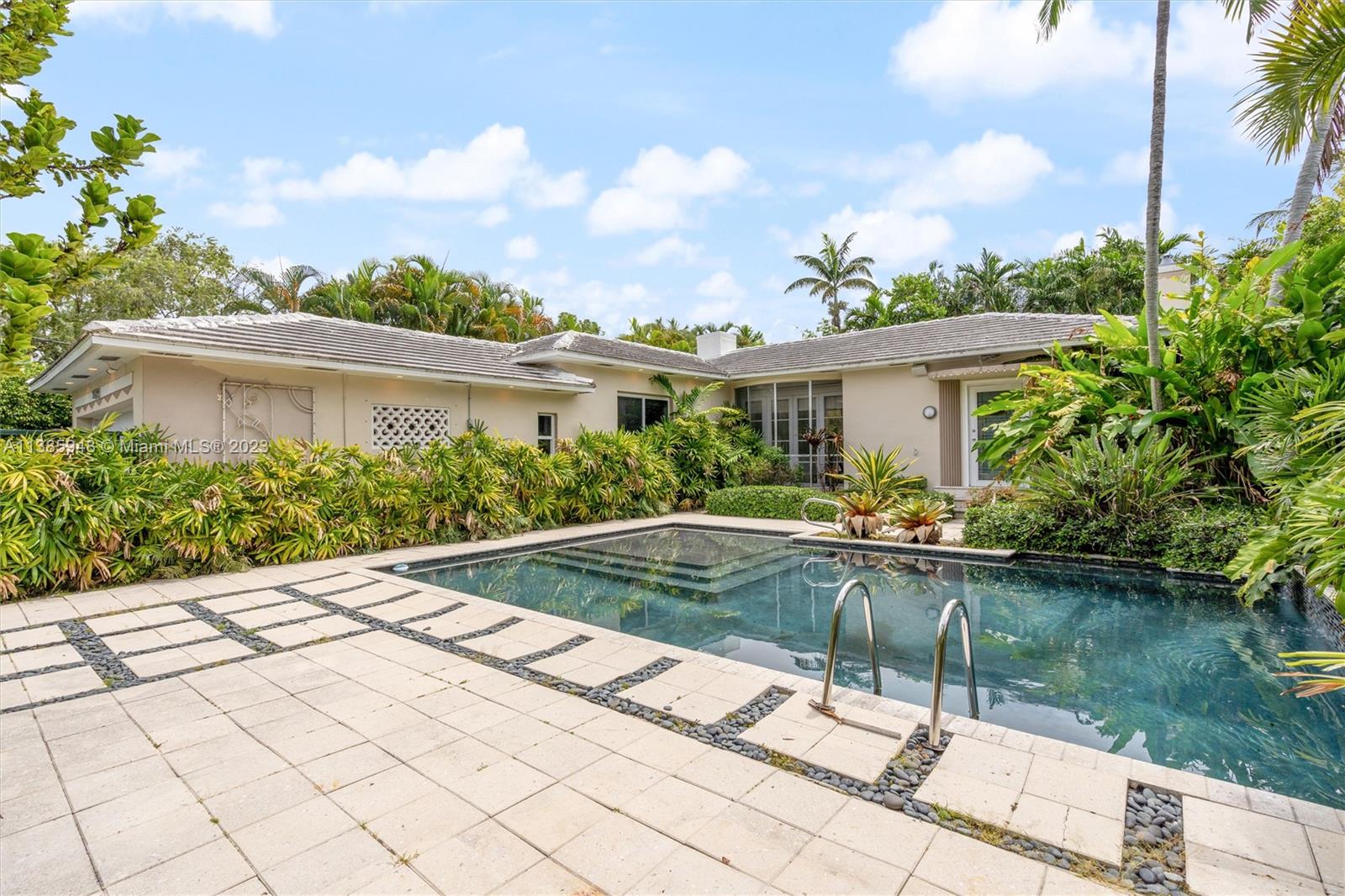 BEACH VIEW ADDN - Residential