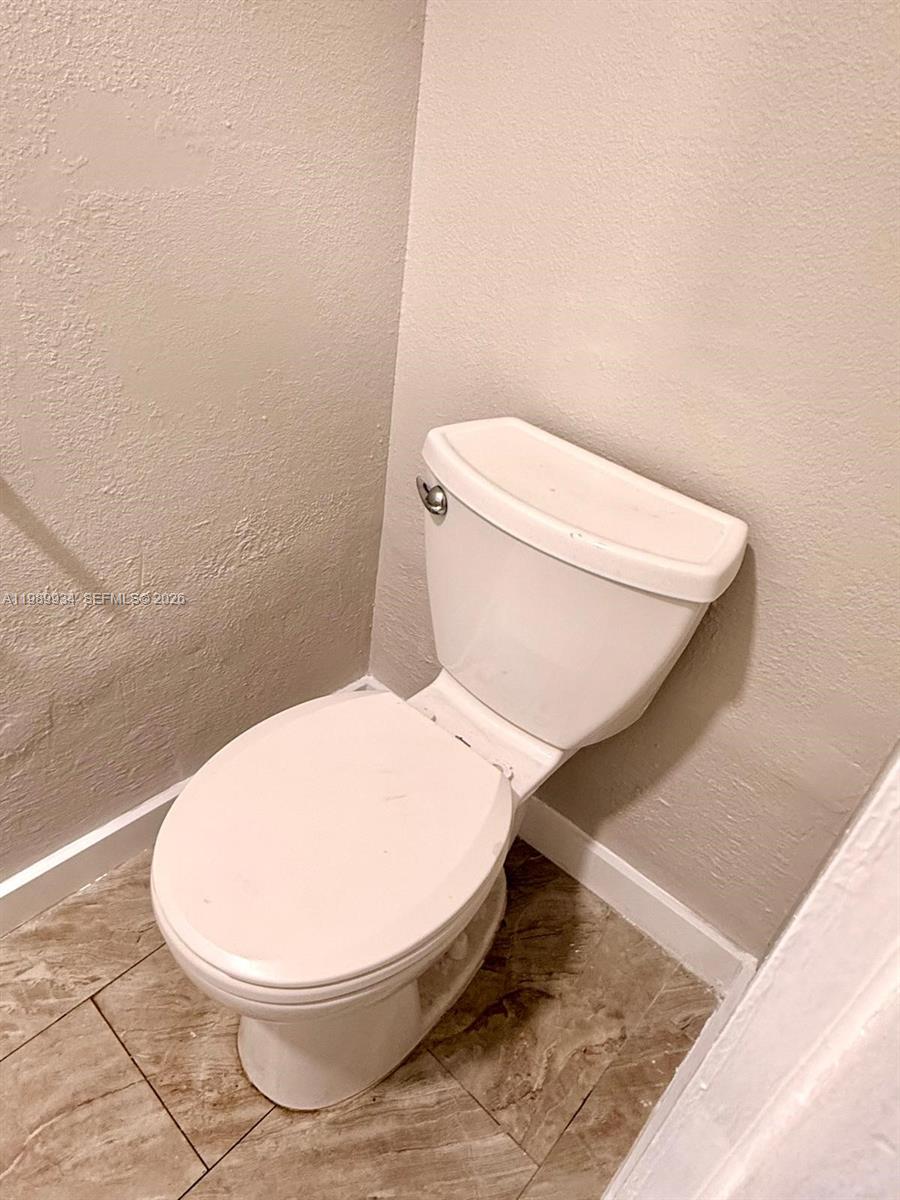 TOWNHOUSES AT JACARANDA C - Residential Lease