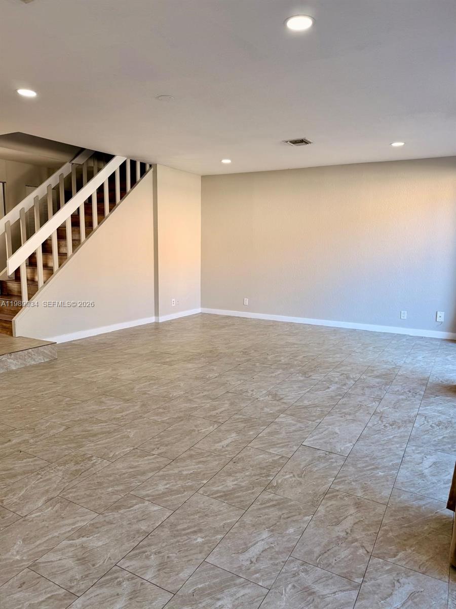 TOWNHOUSES AT JACARANDA C - Residential Lease