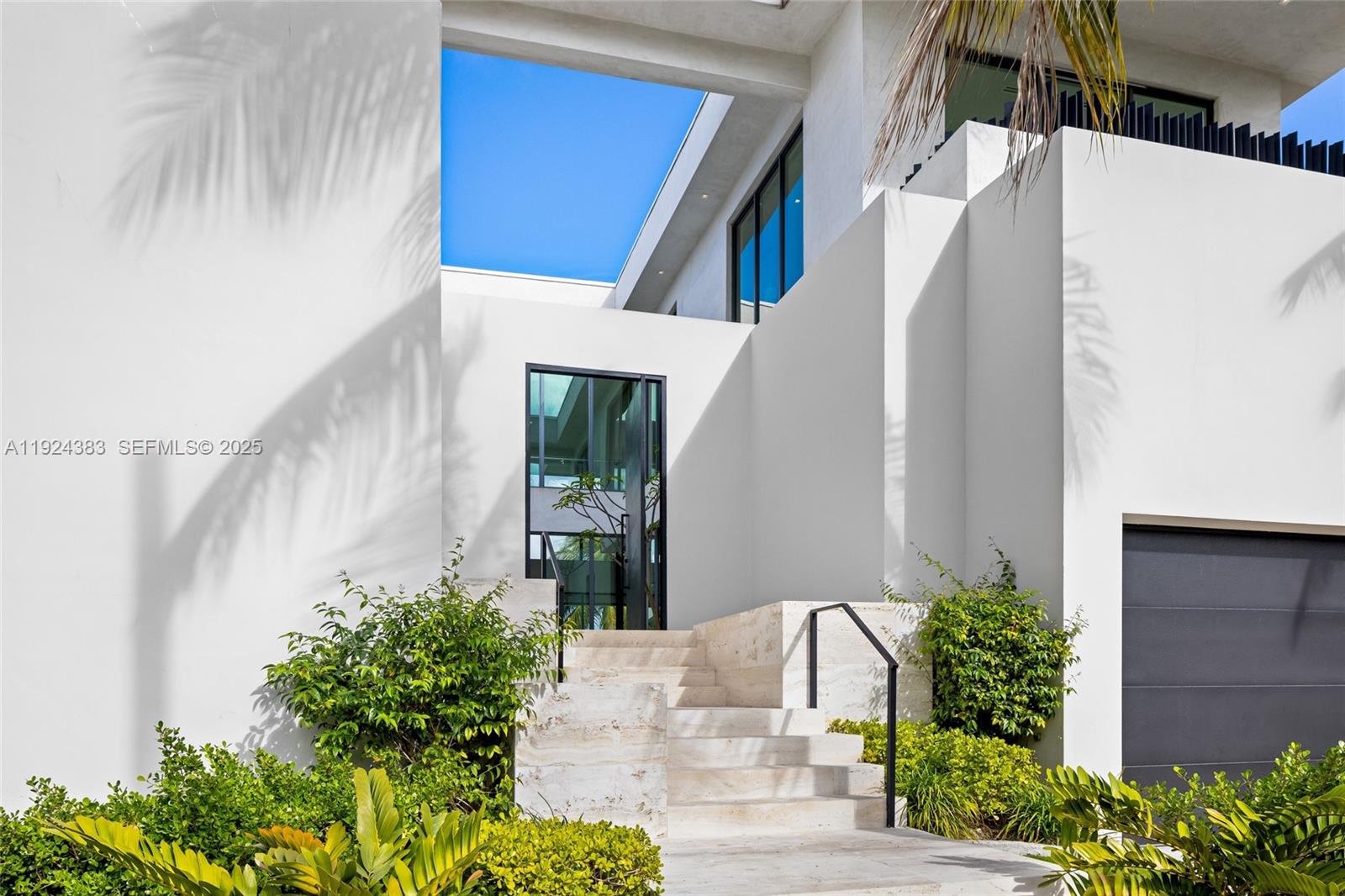 BELLE MEADE 1ST ADDN - Residential Lease