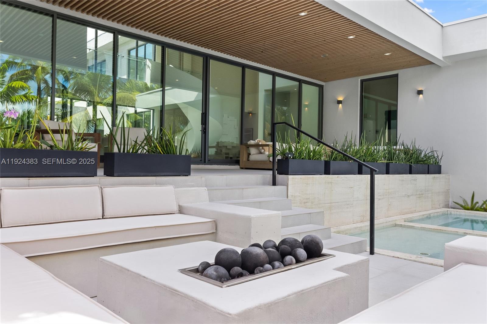 BELLE MEADE 1ST ADDN - Residential Lease