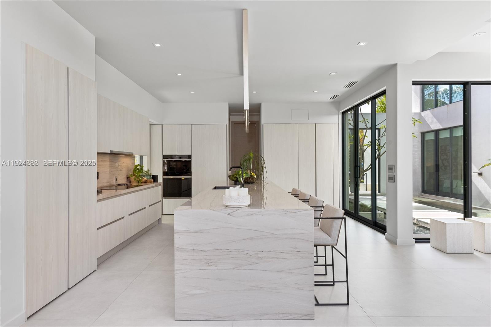 BELLE MEADE 1ST ADDN - Residential Lease