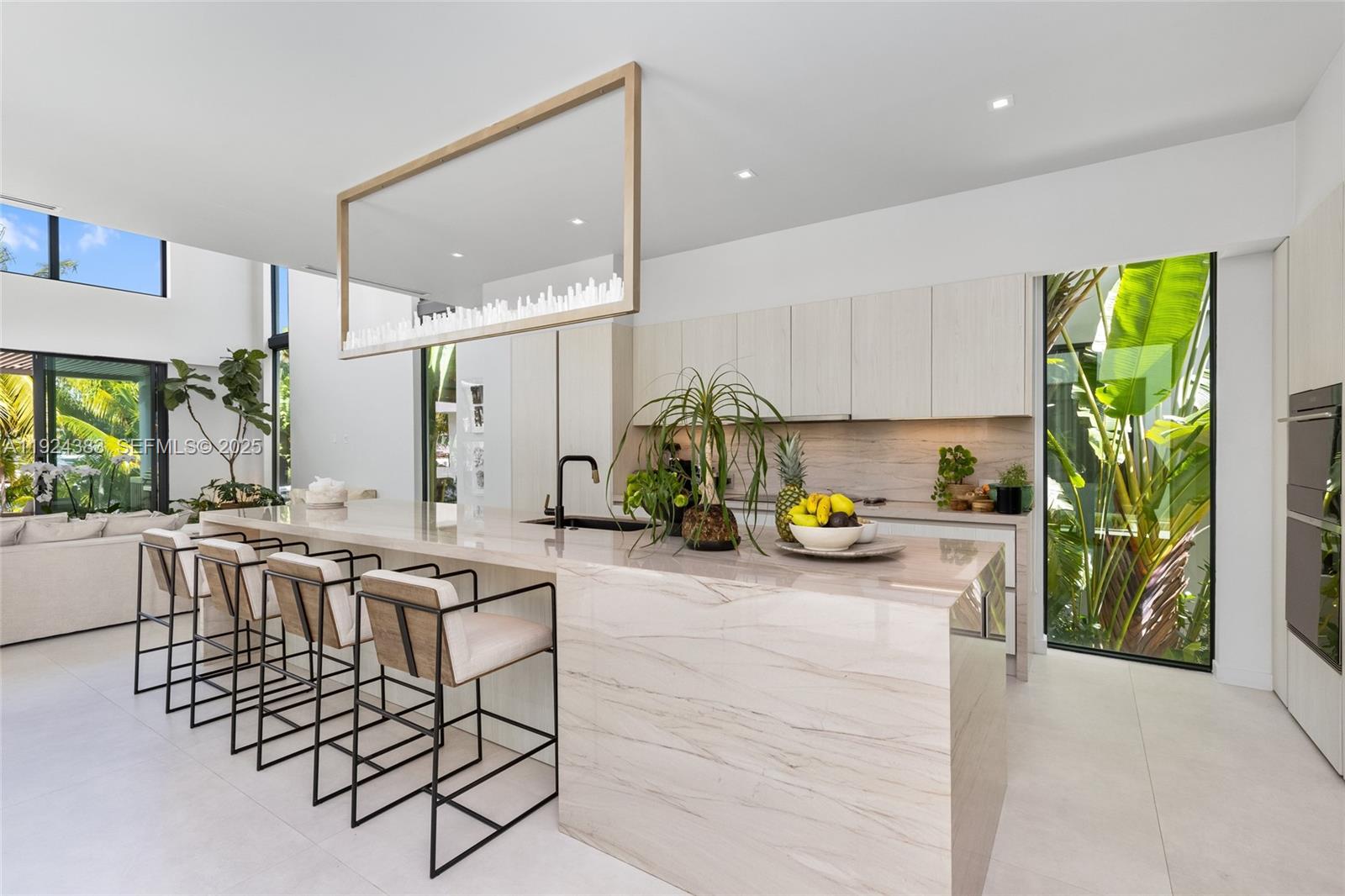 BELLE MEADE 1ST ADDN - Residential Lease