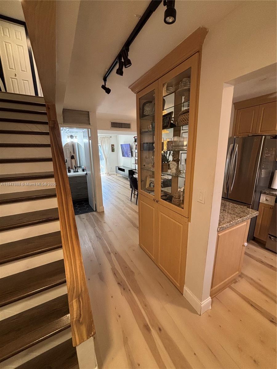 RACQUET CLUB - Residential