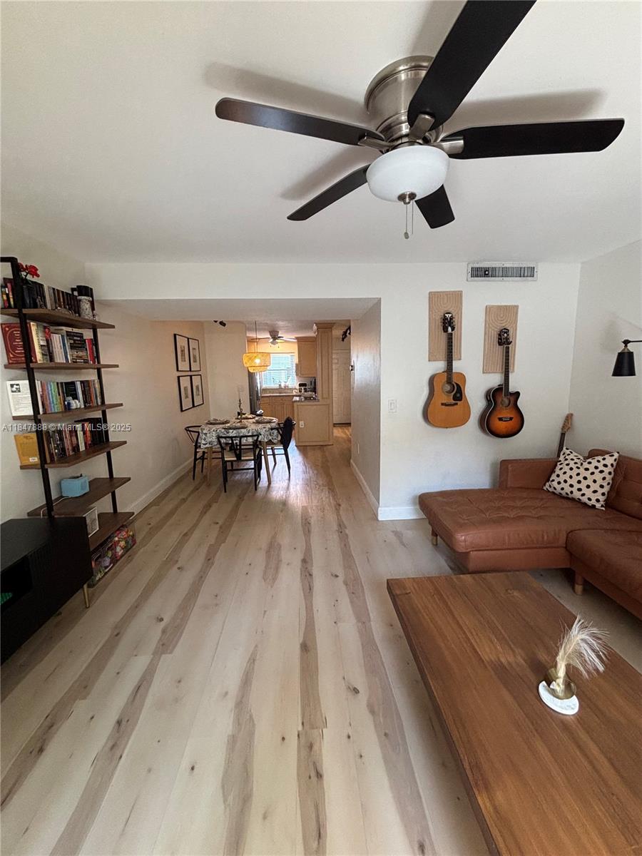 RACQUET CLUB - Residential