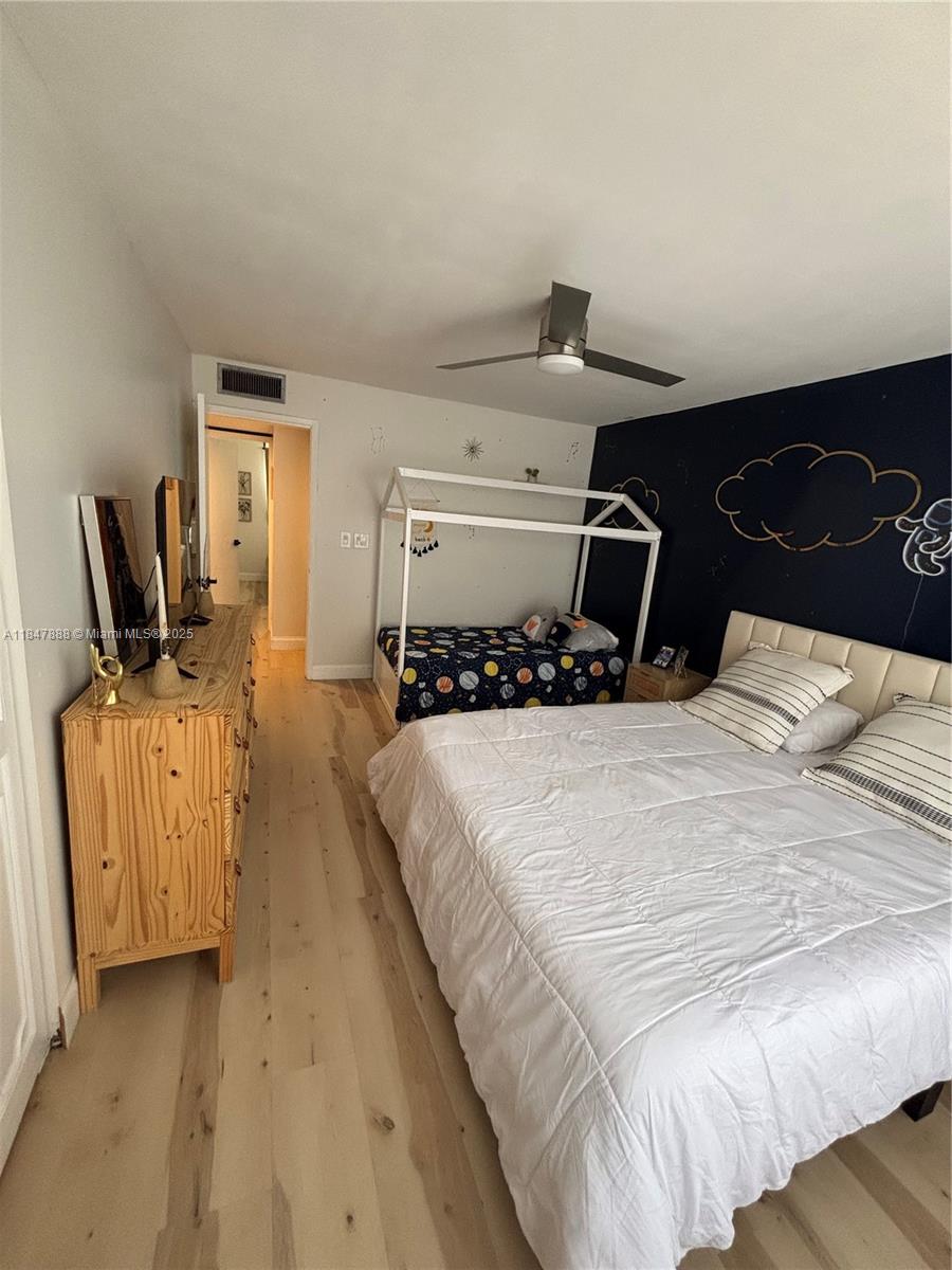 RACQUET CLUB - Residential