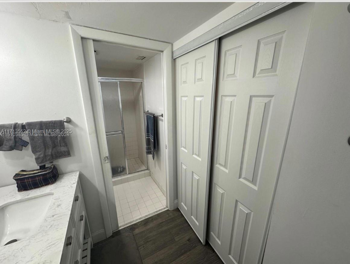 KEYS GATE CONDO NO SEVEN - Residential