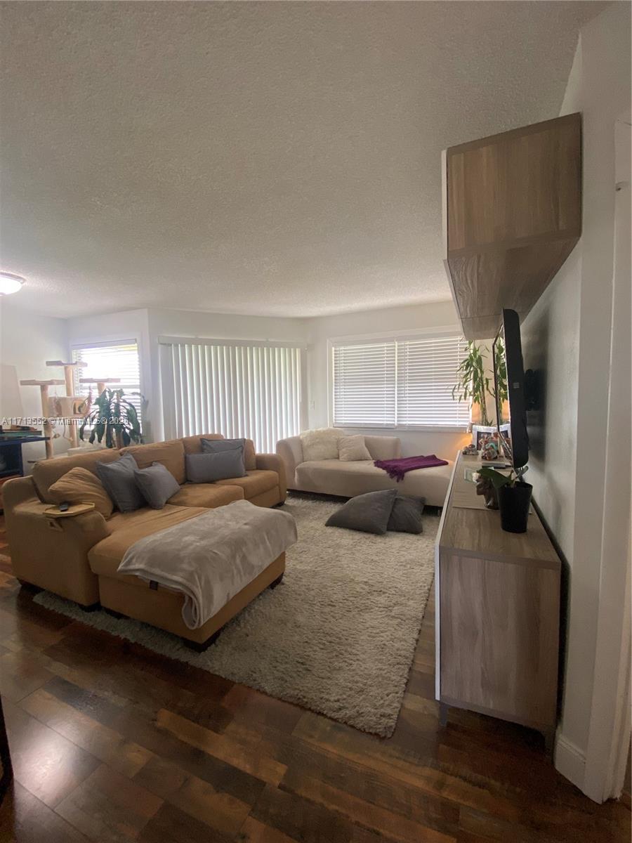 KEYS GATE CONDO NO SEVEN - Residential