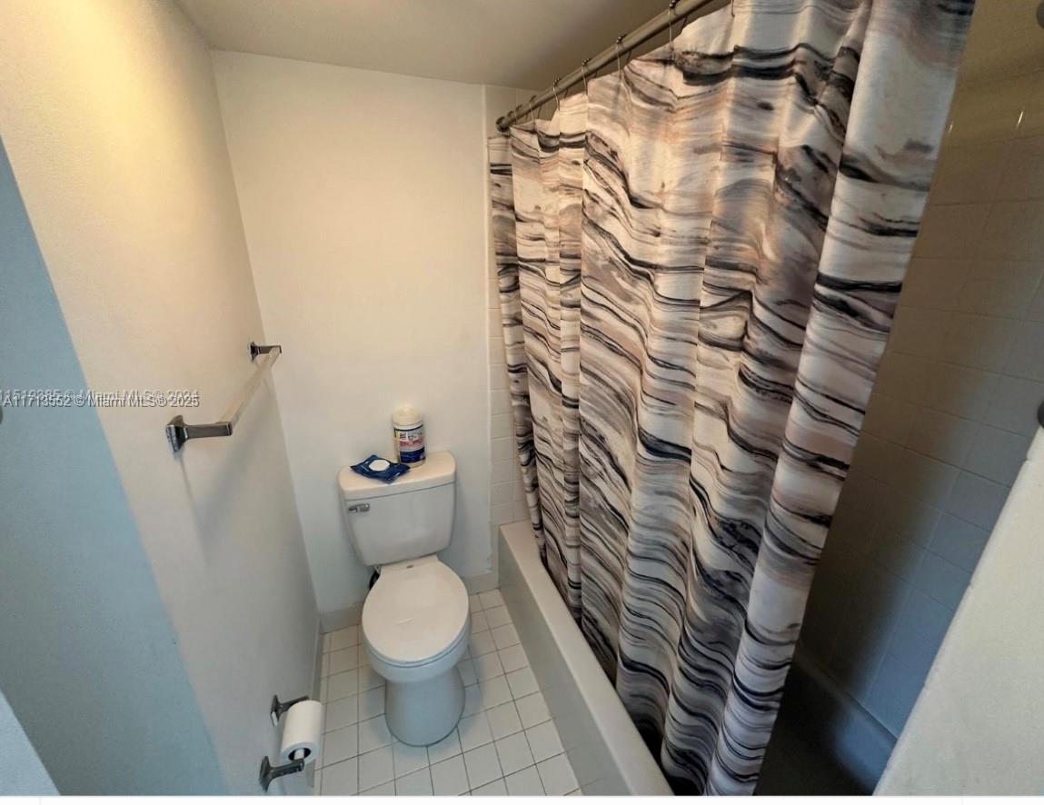 KEYS GATE CONDO NO SEVEN - Residential