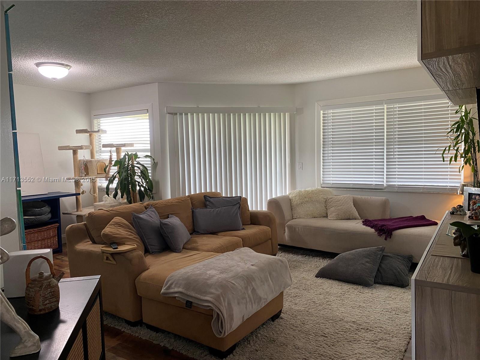 Property for Sale at 2278 Se 27th Dr 201-G, Homestead, Miami-Dade County, Florida - Bedrooms: 2 
Bathrooms: 2  - $250,000