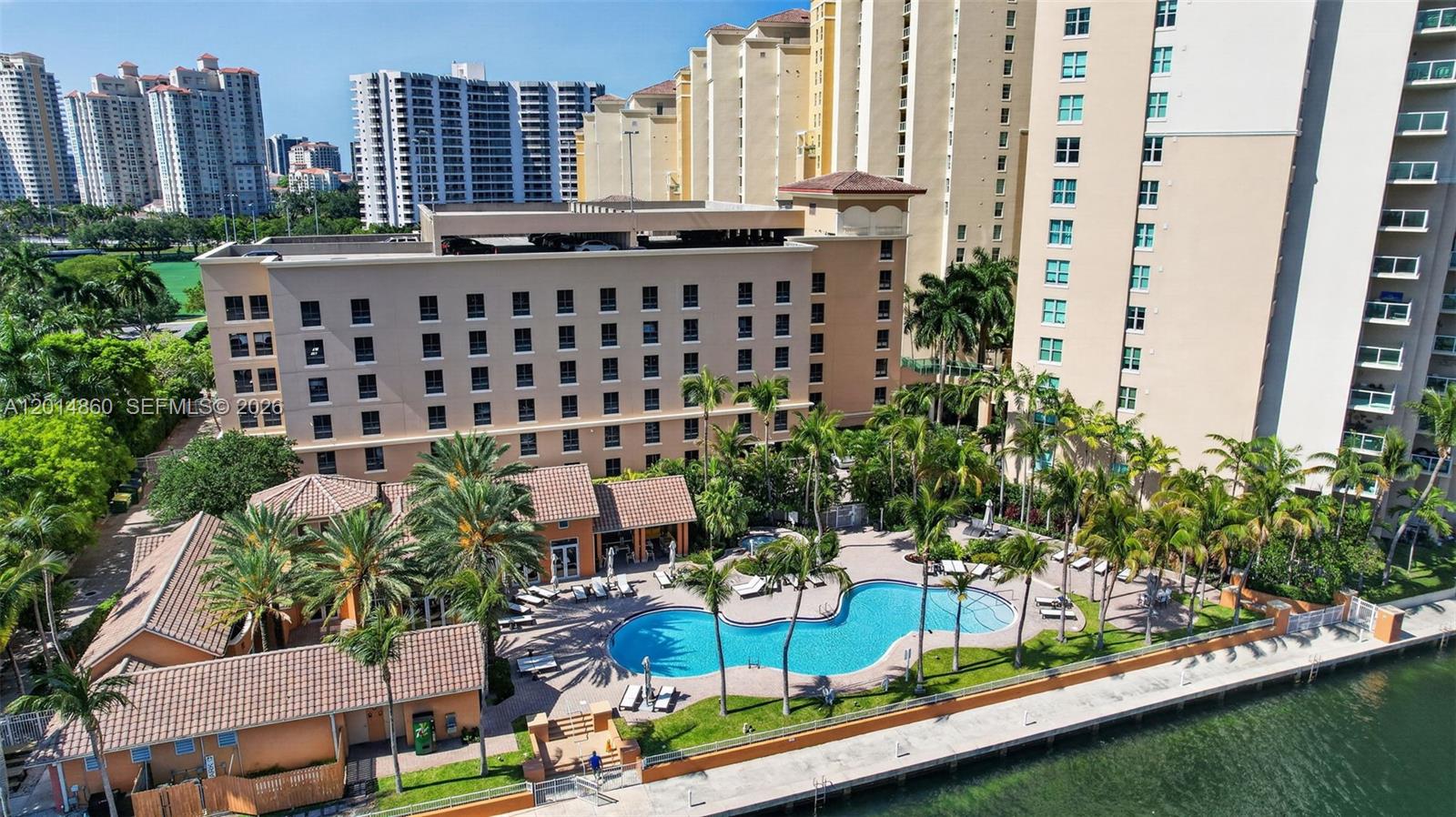 AVENTURA MARINA CONDO NUM - Residential