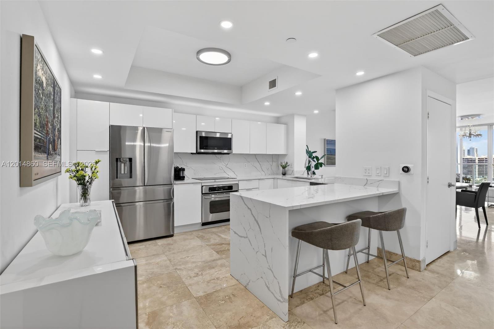 AVENTURA MARINA CONDO NUM - Residential