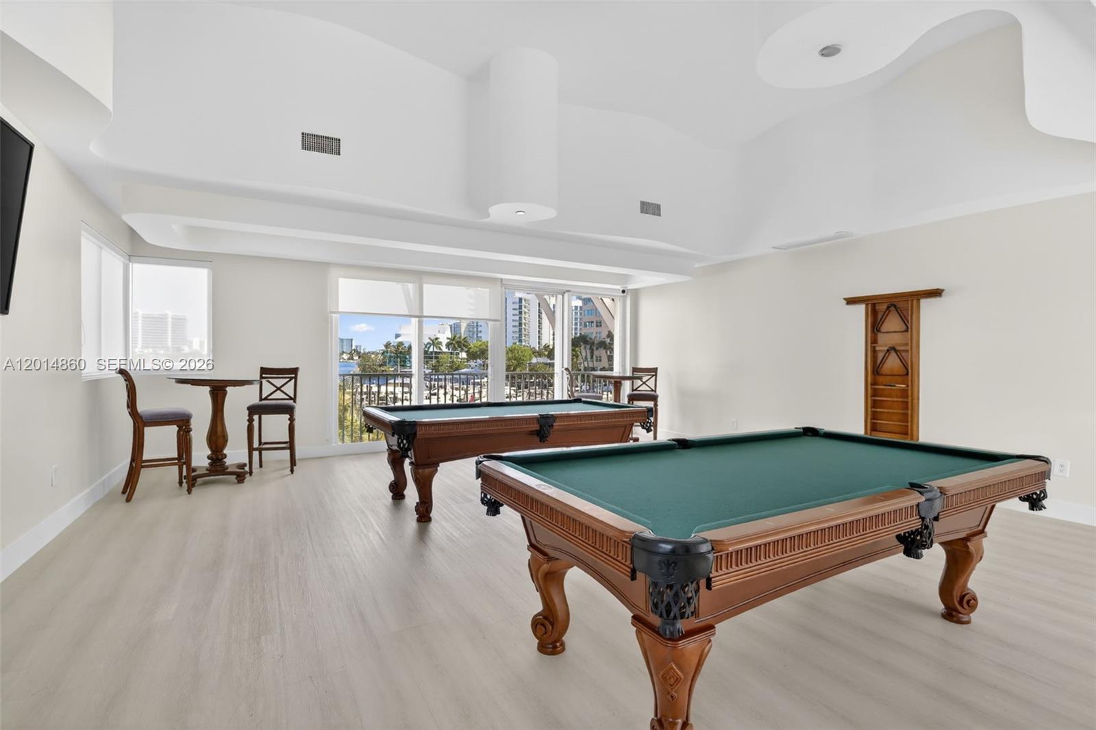 AVENTURA MARINA CONDO NUM - Residential