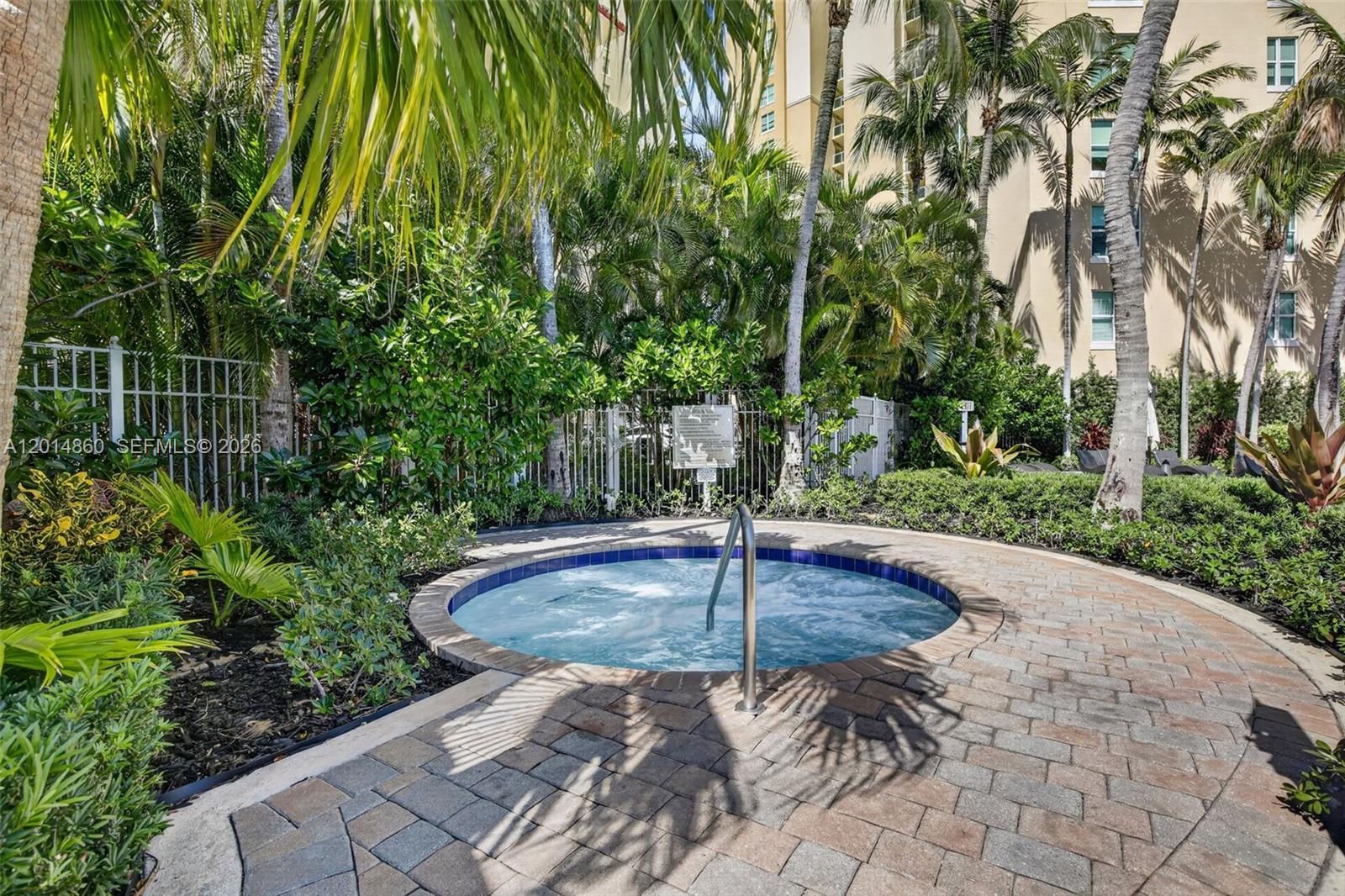 AVENTURA MARINA CONDO NUM - Residential