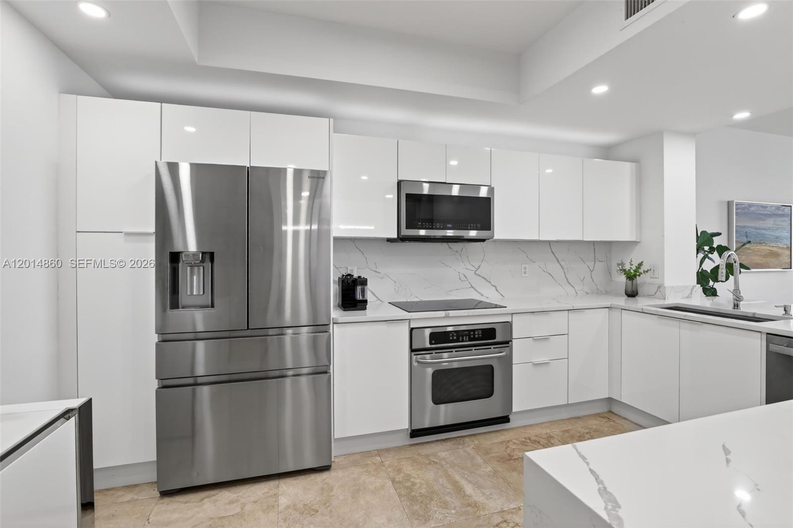 AVENTURA MARINA CONDO NUM - Residential