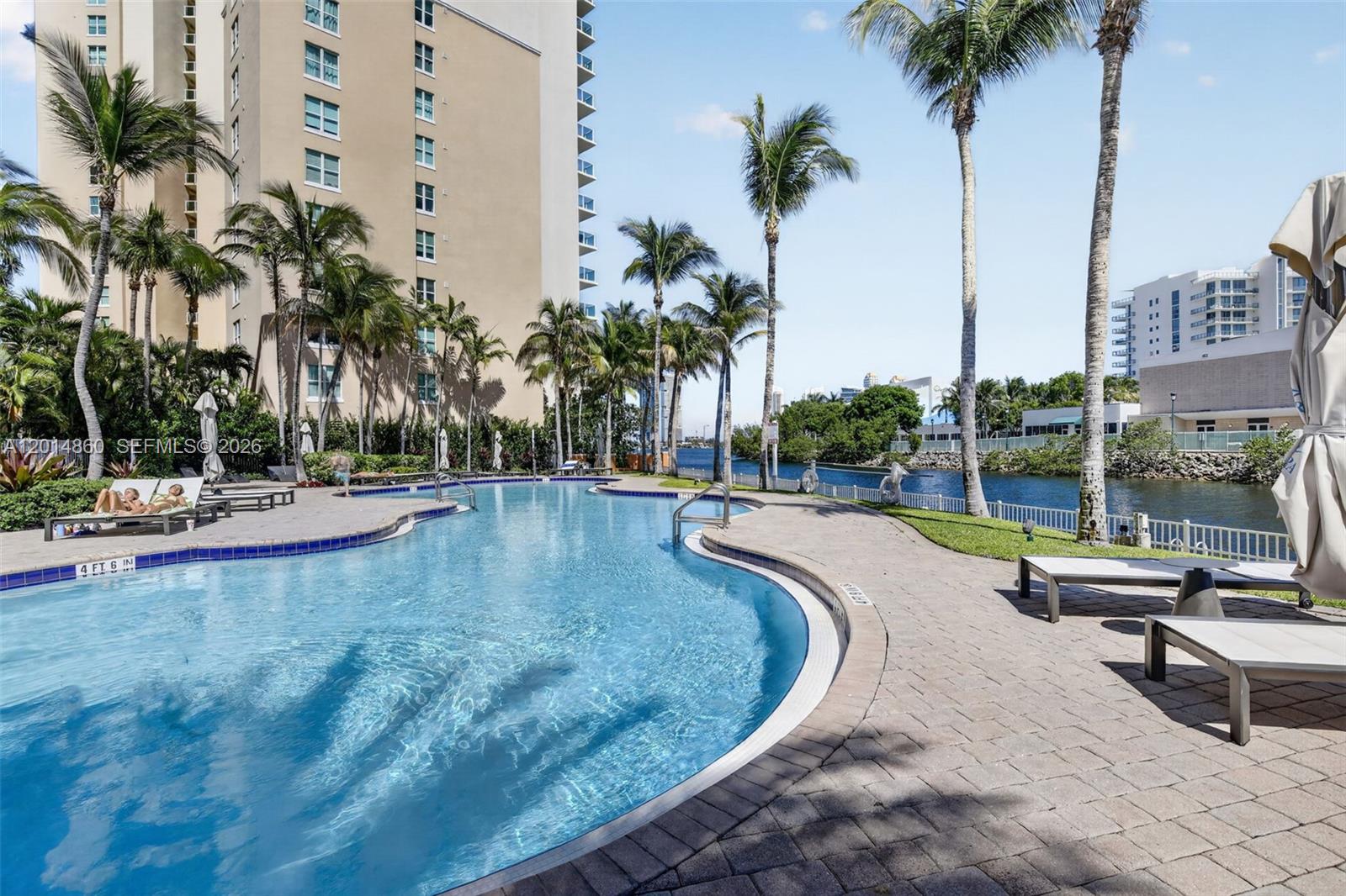 AVENTURA MARINA CONDO NUM - Residential