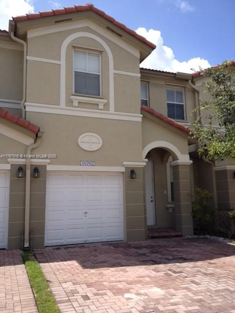 Rental Property at 10762 Nw 80 Ln, Doral, Miami-Dade County, Florida - Bedrooms: 4 
Bathrooms: 3  - $3,900 MO.