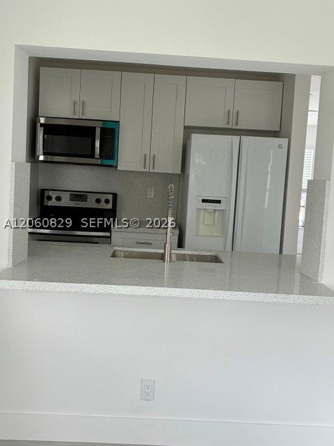 7311 NW 57th Dr