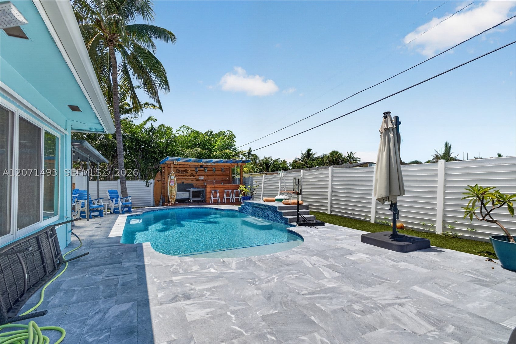 2049 Windward Dr