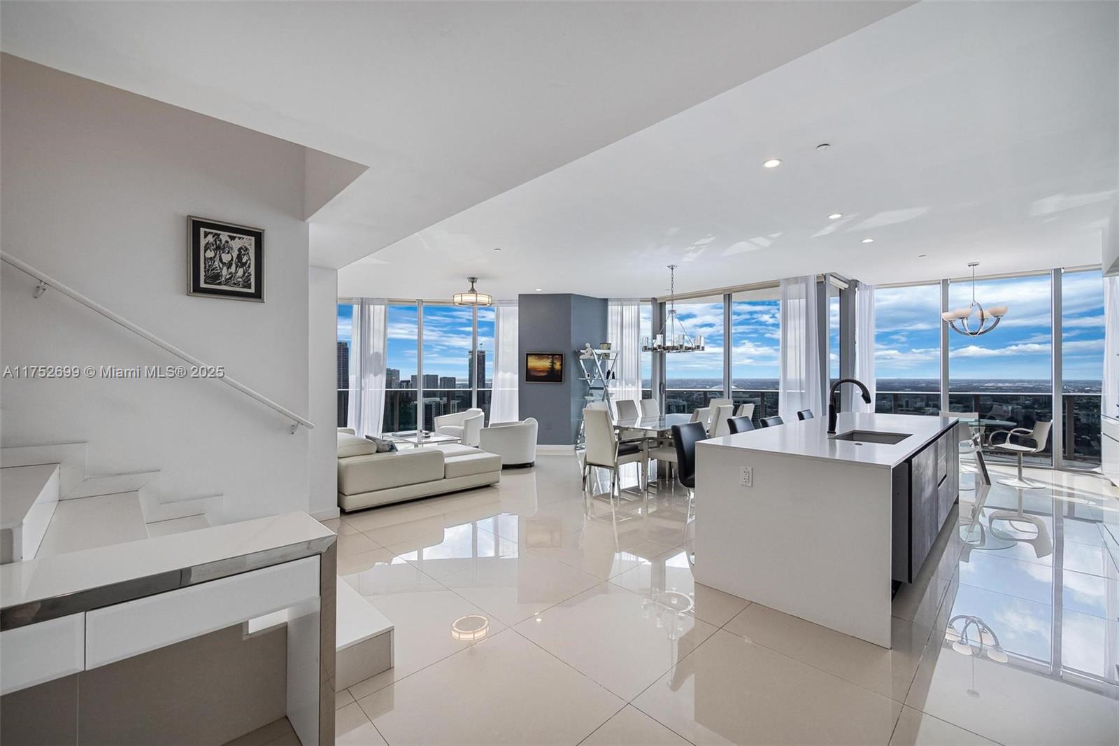 ARIA ON THE BAY CONDO - Residential