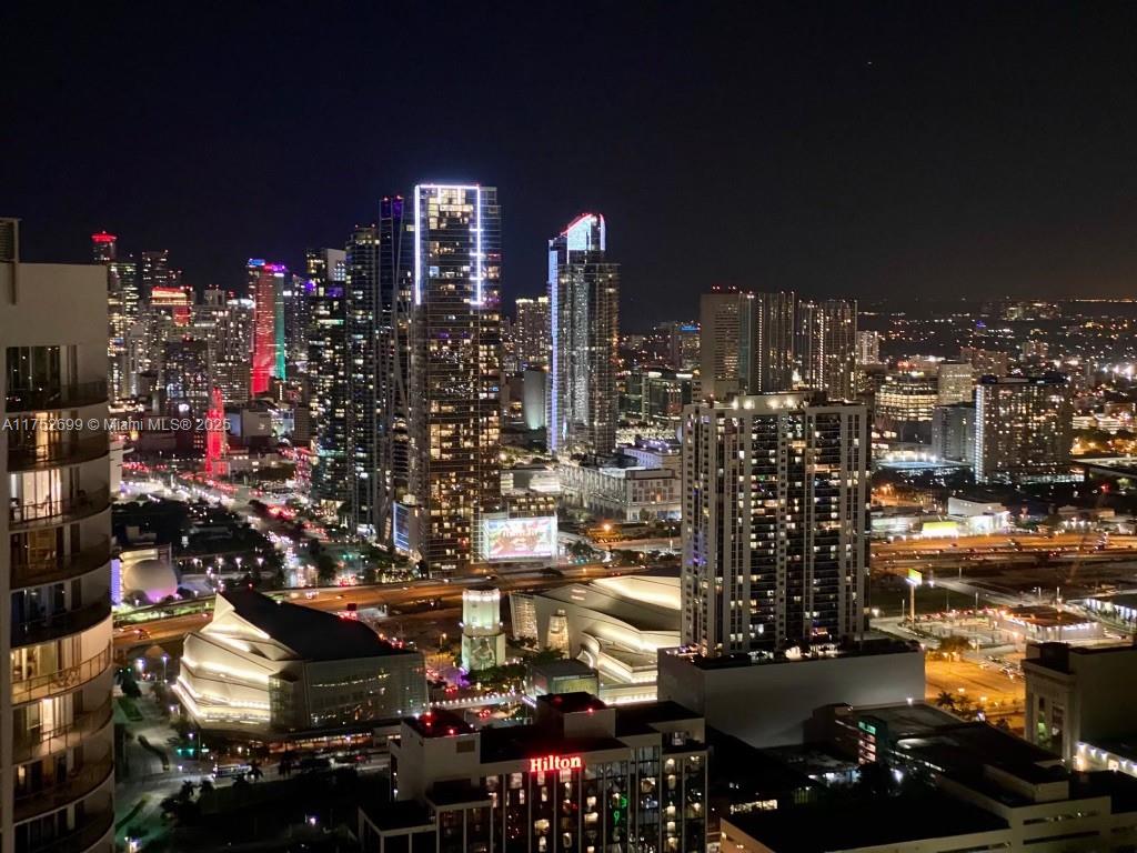ARIA ON THE BAY CONDO - Residential