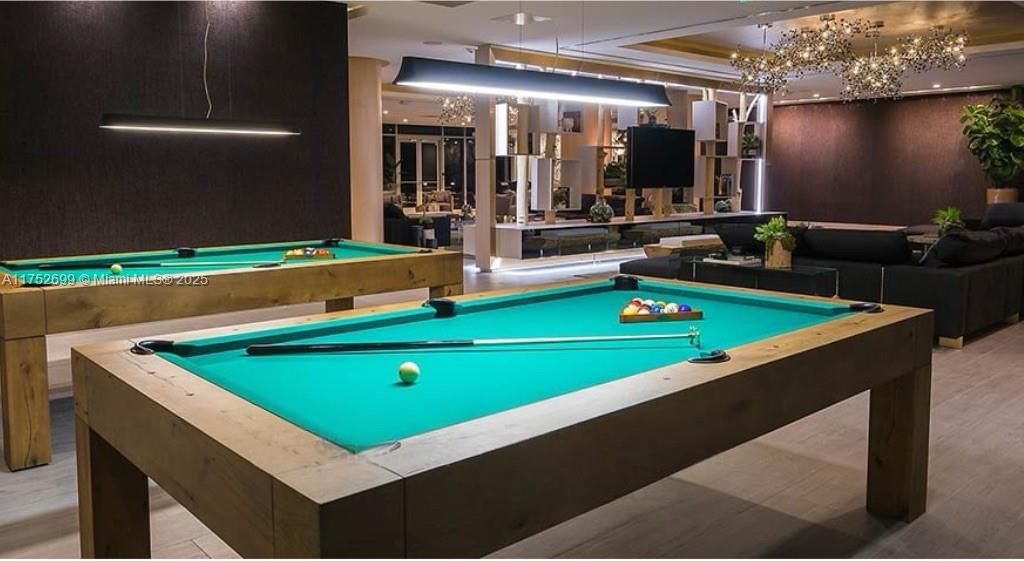 ARIA ON THE BAY CONDO - Residential