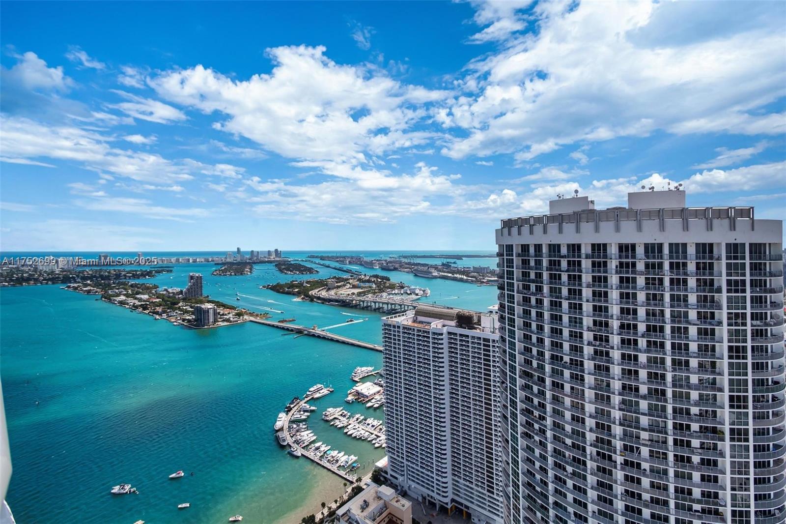 ARIA ON THE BAY CONDO - Residential