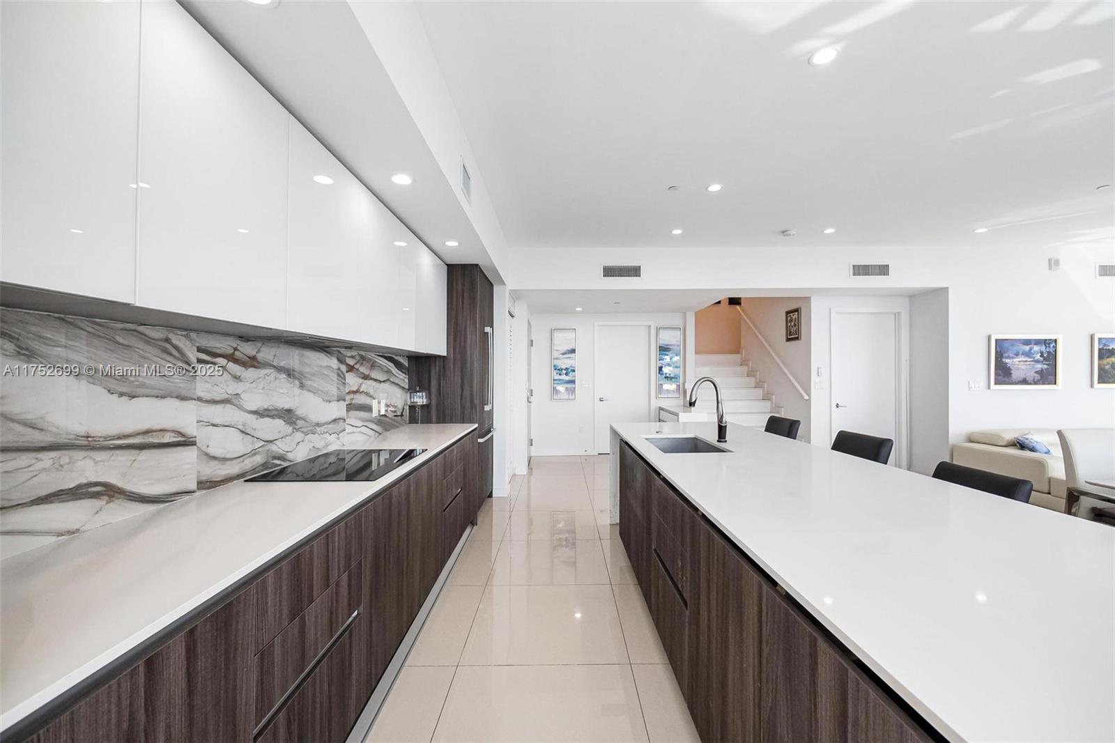 ARIA ON THE BAY CONDO - Residential