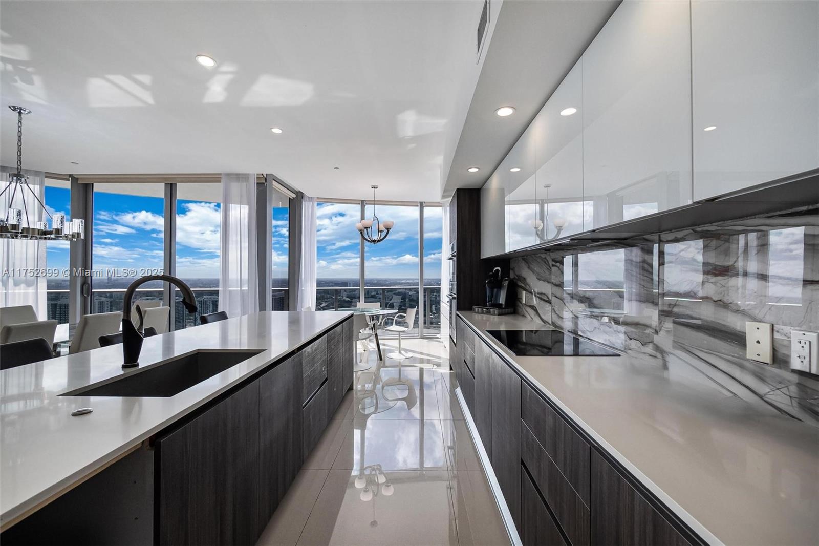 ARIA ON THE BAY CONDO - Residential