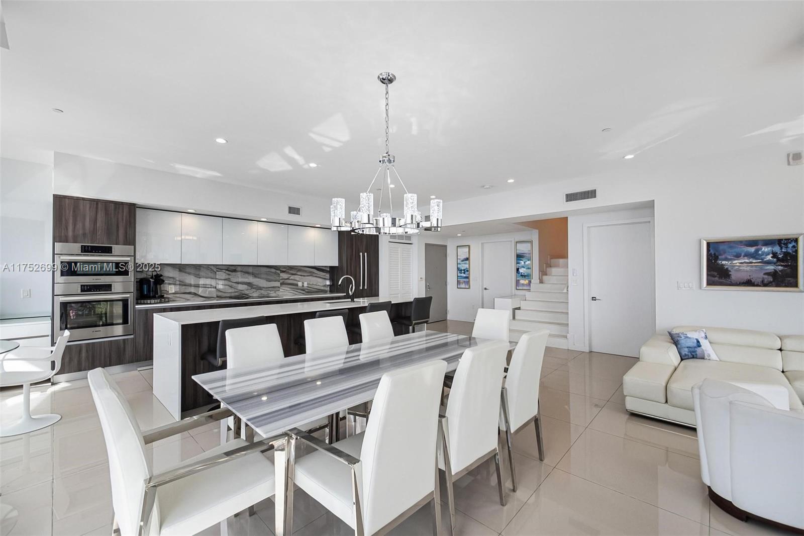 ARIA ON THE BAY CONDO - Residential